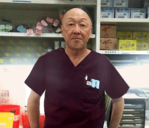 臼井 朋明医師